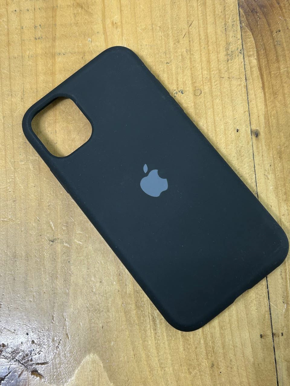قاب سیلیکون اورجینال پاک کنی مشکی iphone 16 promax